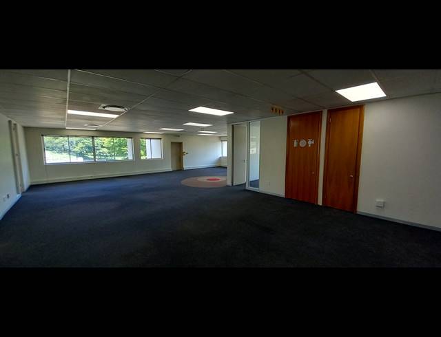 1,203M² OFFICE TO LET IN WOODMEAD